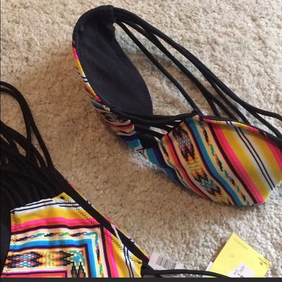 Rip Curl Bikini - Picture 3 of 4